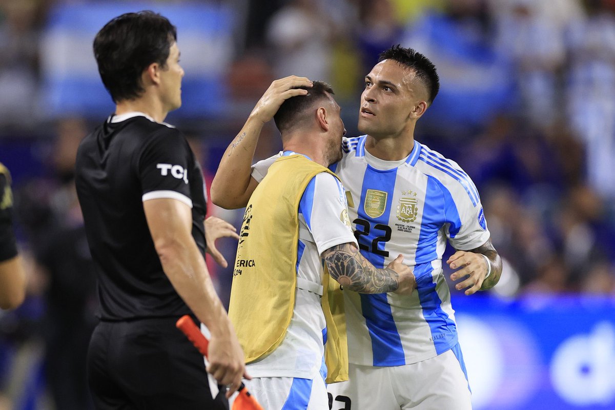 radioactiva_ec's tweet photo. ¡ARGENTINA CAMPEÓN DE AMÉRICA! 

#Argentina 🇦🇷1️⃣-0️⃣🇨🇴 #Colombia 
#CopaAmérica #Final 

🎧 #Radioactiva 
📻 88.5FM - CUE | 103.3FM - GYE 
🇪🇨 https://t.co/83tqy5kpas 

#LaCopaEnRadioactiva 🇺🇸🏆 https://t.co/NkpDCjilvM