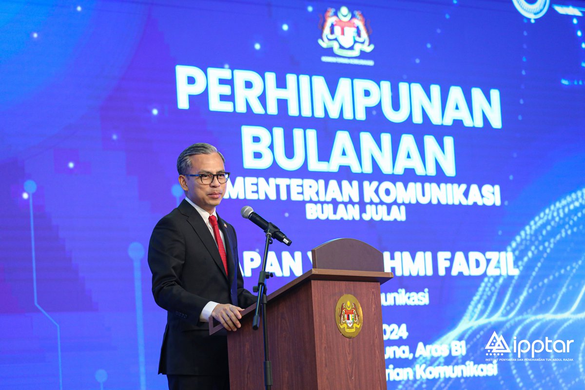 IpptarR's tweet photo. Rangkuman foto sekitar Majlis Perhimpunan Bulanan Kementerian Komunikasi Julai 2024.

#AIpemangkinProfesionalisme #ipptarbest #ipptaruntuksemua https://t.co/gpbIQkc2T8