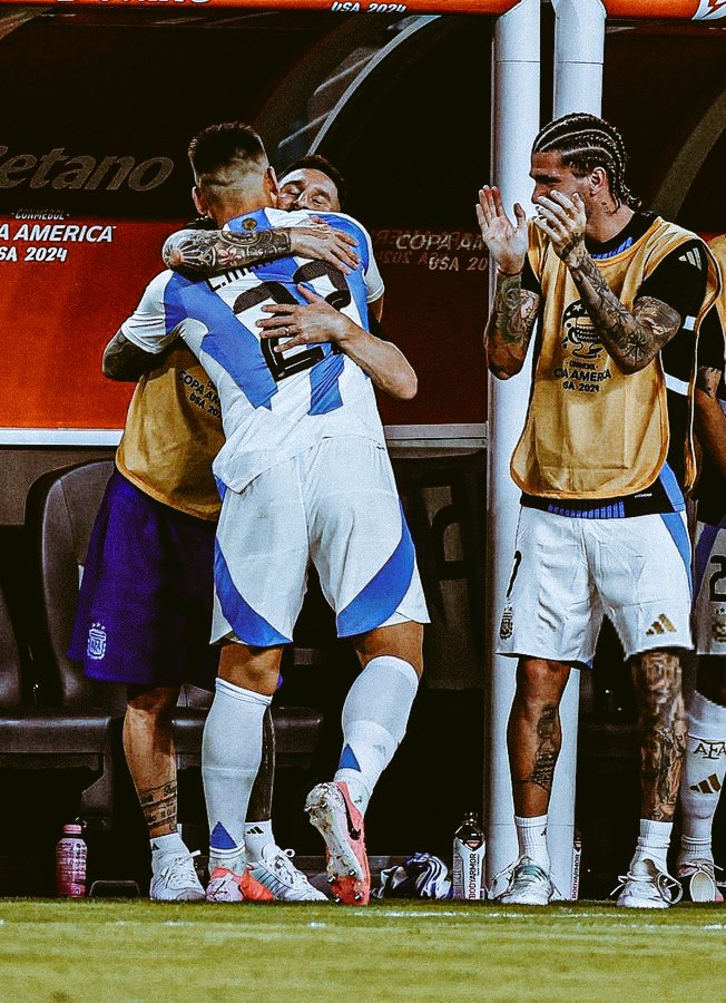 Olaitan__J's tweet photo. What's the definition of GOAT once again? A selfless player and that is him.
#Messi
#Matinez
#argentinavscolombia
#CopaAmerica2024 https://t.co/c5yLEkyVfs