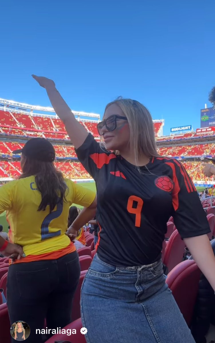 RoloAL1901's tweet photo. La maldición de las deUdas nunca falla 🐓😂 https://t.co/Uxv0zEICQy