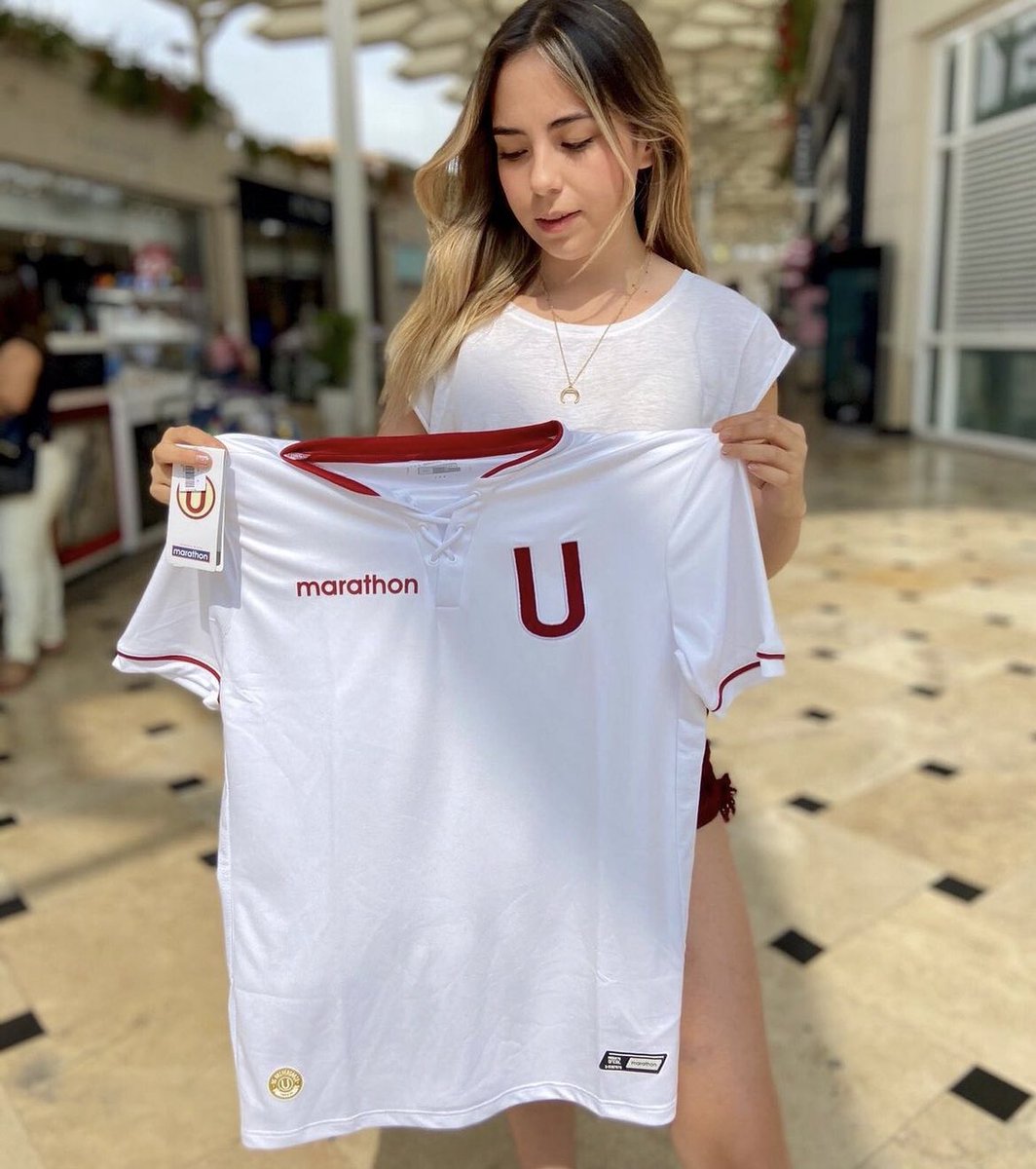 RoloAL1901's tweet photo. La maldición de las deUdas nunca falla 🐓😂 https://t.co/Uxv0zEICQy