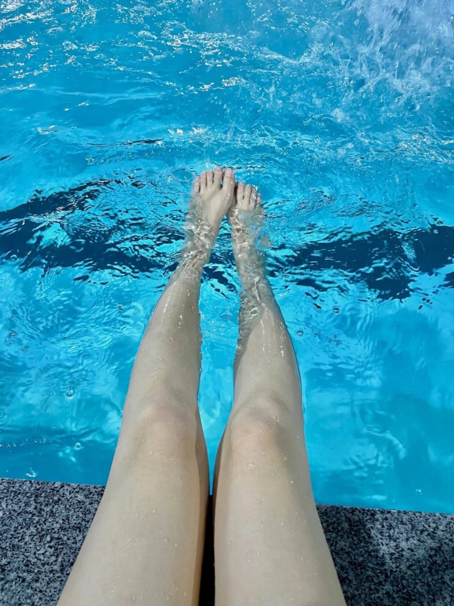 Freida59940148's tweet photo. Life is cool by the pool 🏊♂️✨ https://t.co/IRVif49CgF