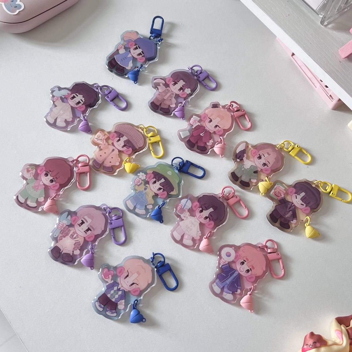 16xmin's tweet photo. seventeen heart magnet charms restock 💗⭐️ https://t.co/mhpHqdDOq9