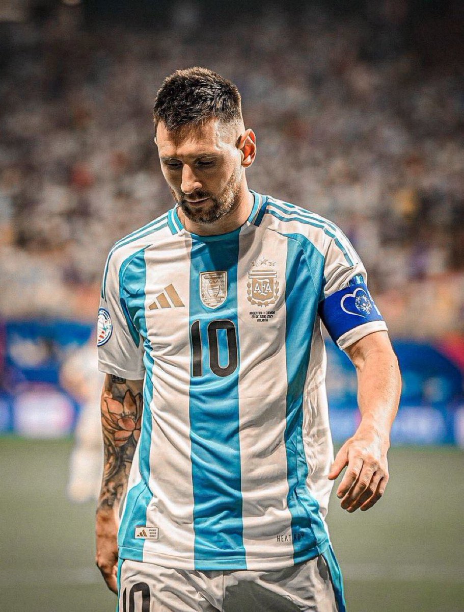 Lionel Messi probablemente decida dejar de participar de la Copa América cuando su país se convirtió en la selección con más títulos, un total de 16.

Nació para ser el primero en todo.