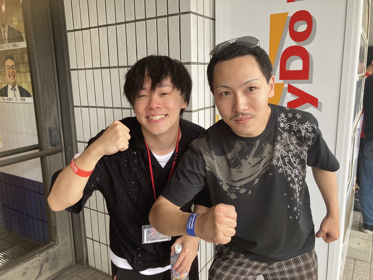 kaname3232's tweet photo. 当日枠負けたけどレオシグさんと写真撮れたの嬉しい🥰 https://t.co/3mRm4VbKu9
