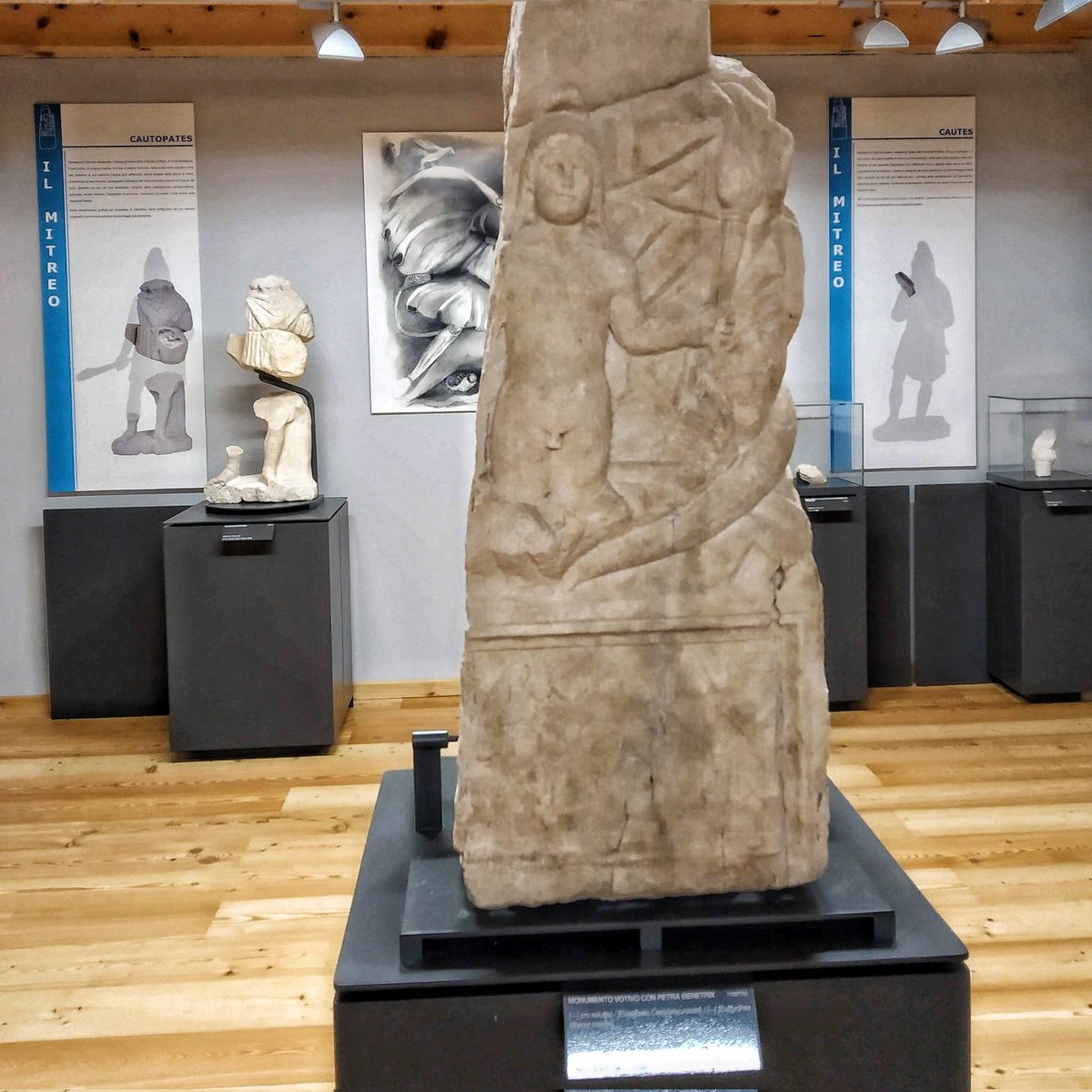 PaolaTreppo's tweet photo. A #Camporosso in #Valcanale, c'è il
Museo storico Antiquarium: una parte della collezione riguarda #Mitra, l’antico e misterico dio della luce ⭐, a cui in età imperiale in quest’area era dedicato uno specifico luogo di culto. Ricca serie di testimonianze 
@regioneFVGit @VisitFVG https://t.co/DnOVQ00uat