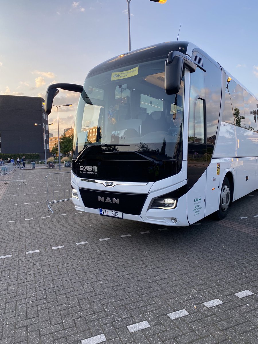 eetour's tweet photo. Met de bus naar Baarn, goed geregeld door @NS_online dank!

#treinleven https://t.co/yEIYp09IvB