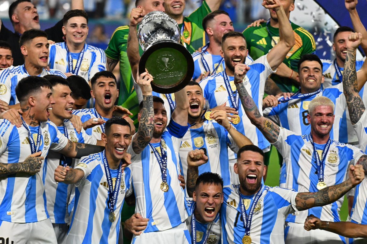 _m20ii's tweet photo. أولى الصور لـ ميسي مع كـوبا 2024 🎉🇦🇷 https://t.co/pvq9plY7Wk