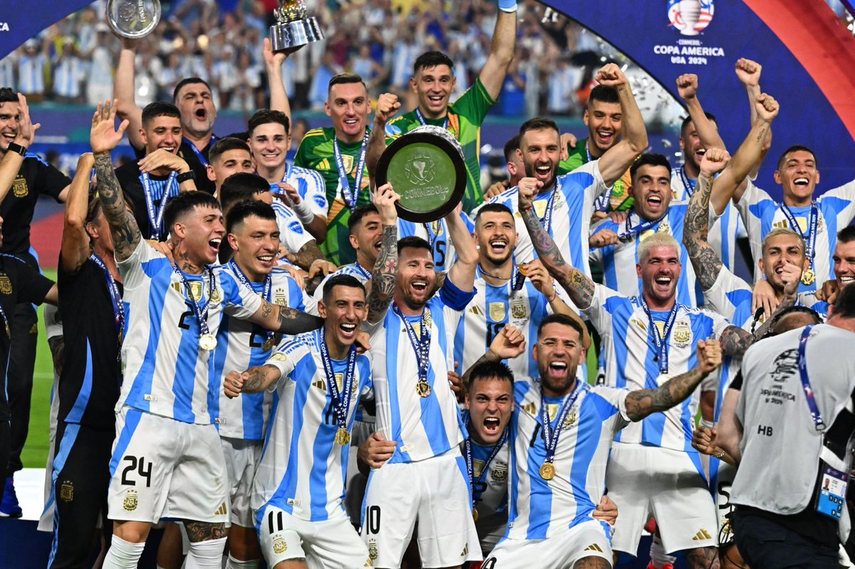 _m20ii's tweet photo. أولى الصور لـ ميسي مع كـوبا 2024 🎉🇦🇷 https://t.co/pvq9plY7Wk