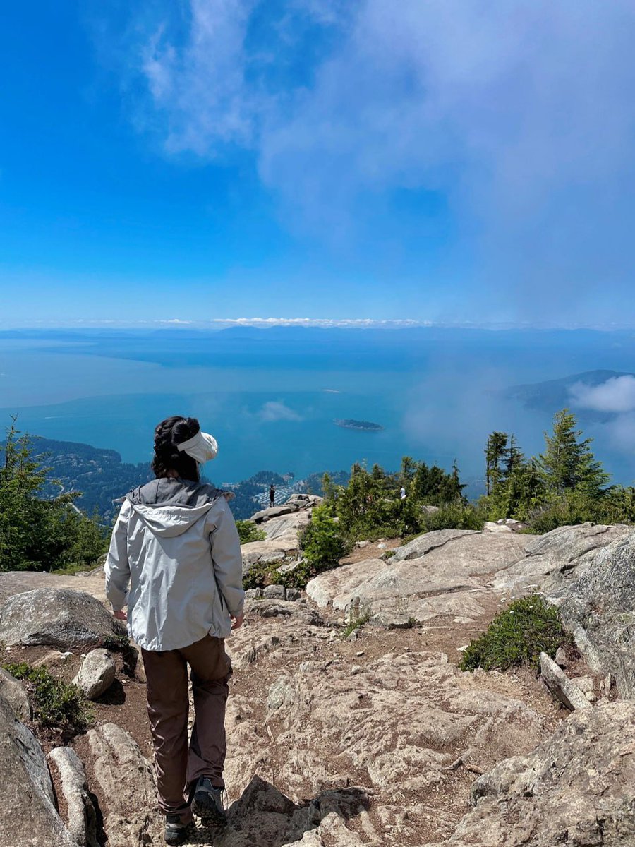 Mountain climbing in Vancouver | Eagle Bluffs with stunning views