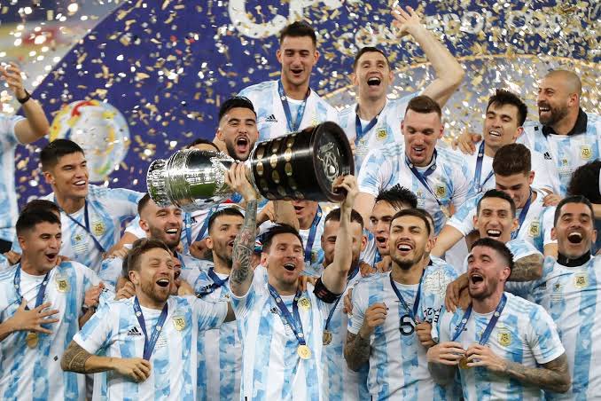 NealGardner_'s tweet photo. Since Copa America 2021, Argentina have won double the amount of trophies (4) than they’ve lost matches of football (2). 

This is a dynasty. https://t.co/D2hjb1CIUF