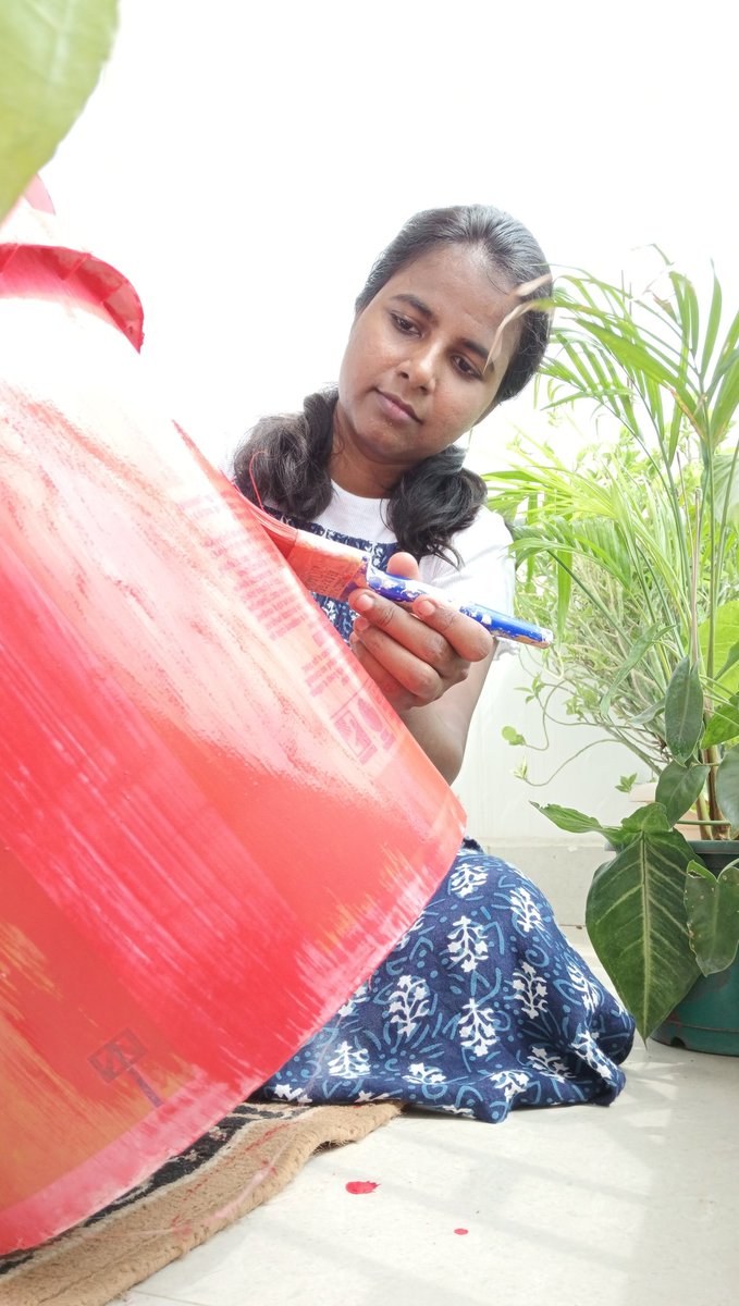 Divinegarden98's tweet photo. Breathing new life into an old bucket by planting trees! 🌳Turning waste into growth with my love for art and plants #divinegarden98 https://t.co/ZaXUq0gFAl