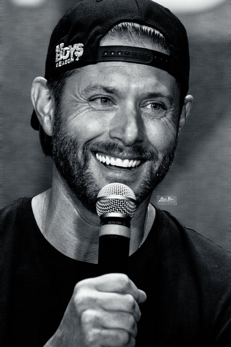Eye crinkles

Jensen Ackles
Supernatural San Francisco 2024
#SPNSF #JensenAckles