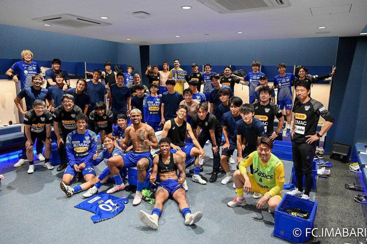 Jリーグ通算100試合達成できた事とても感謝しています。ここまで応援して頂いたアビスパ福岡やFC今治のファン・サポーターの皆様にも感謝をしています。
勝利で祝うことができてとても嬉しかったです。
今後もより多くの試合に出場できるよう引き続き頑張っていきます。ありがとう。