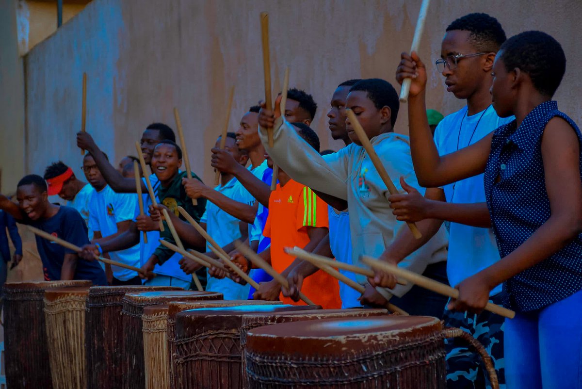 📸AMAFOTO📸 Abo mu Mujyi wa Kigali bacyenyeye, abandi barimba nk ...