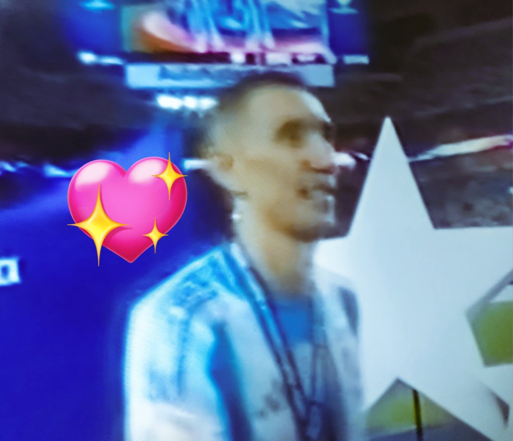 MarisaRecio's tweet photo. el angel del campo de juego cumplió  su sueño!!! https://t.co/TWFPDXDQrZ