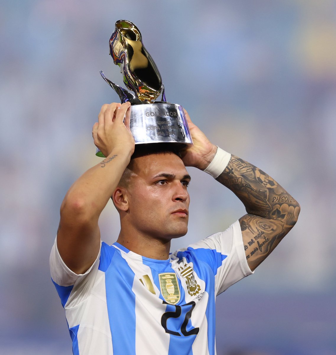 la12tuittera's tweet photo. 🇦🇷🔥SALUDEN AL MÁXIMO GOLEADOR DE LA COPA AMÉRICA. LAUTARO JAVIER MARTÍNEZ. https://t.co/HGfjcFnlBN