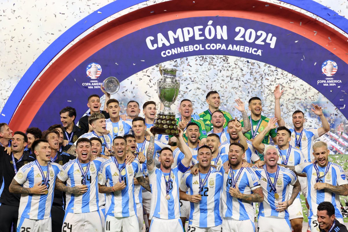 quintinmoreno's tweet image. En el ocaso de su carrera, Lionel Messi ha ganado todo y es sin duda el mejor jugador de fútbol de la época moderna. Felicidades #Argentina🇦🇷