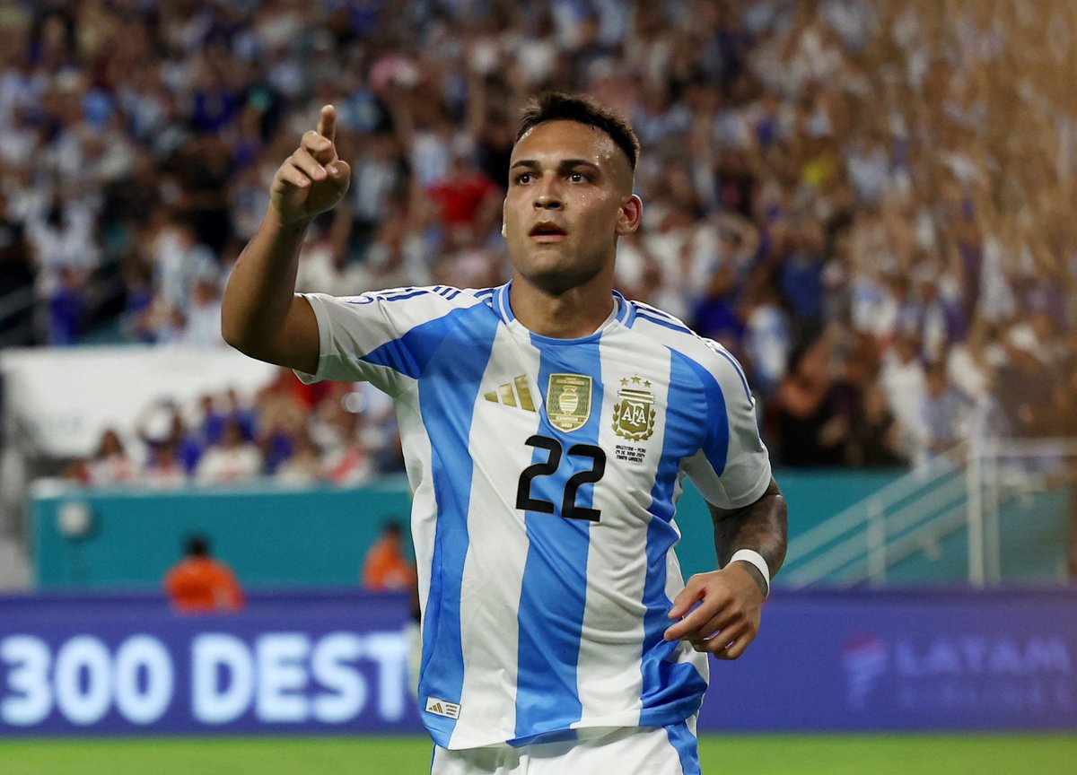 Que jugador Lautaro #Martínez, para todos los que en algún momento le dijeron que era malo, que no hacía goles y más cosas, acá lo tienen. 
Goleador de la era Scaloni por detrás de #Messi, goleador de la Copa América 2024. Hoy nos dió el gol del título de la #copaAmerica2024.