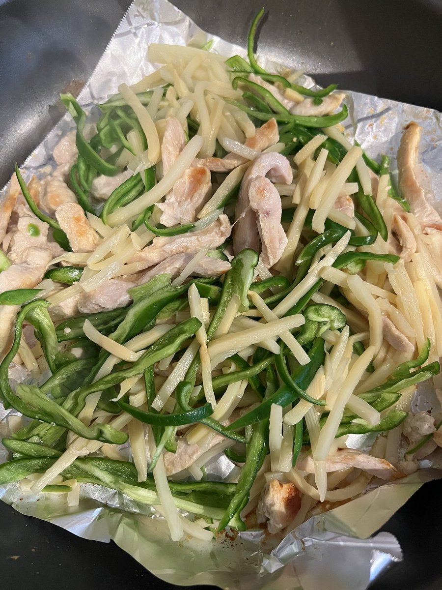pilotage_ai's tweet photo. 今日もブラマジ飯を作り置きっ！ https://t.co/e7ByxyjUP5