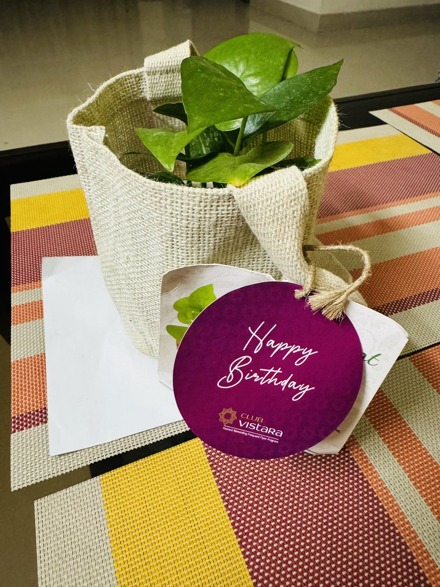 RahulGaur's tweet photo. Well, @airvistara has taken #clubvistaradelight to the next level with this beautiful #surprise gift on my birthday! 
Absolutely loved it - thank you so much #clubvistara for this thoughtful gesture. Always fly #whatyoulove is cemented! ❤️ 😇 ✈️ 

#cx #loyalty #vistara #delight https://t.co/irwq0Wepve