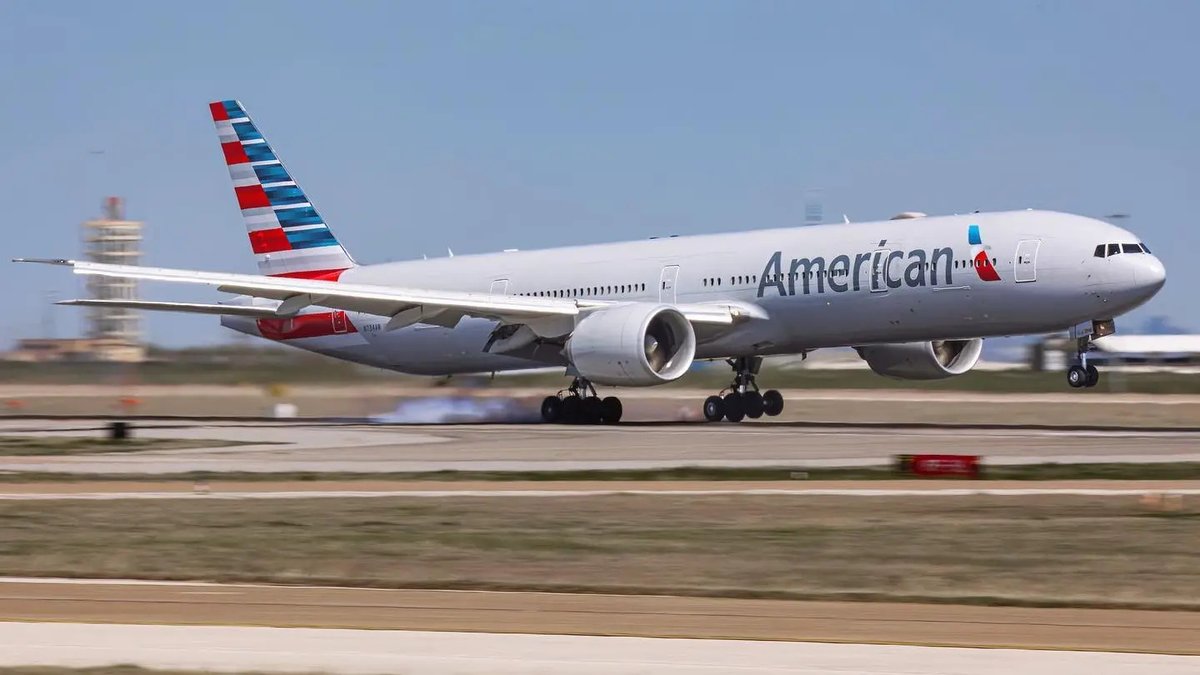 Aviationa2z's tweet photo. Today (July 15, 2024), an American Airlines flight from Delhi to New York (JFK) is diverted to London Heathrow Airport (LHR) following a medical emergency onboard.
#AA293 #AmericanAirlines $AAL #NewYork #JFK #USA #Delhi #London #Aviation #Trump #America
https://t.co/d9AImMEei8 https://t.co/LzEfAB5QWA