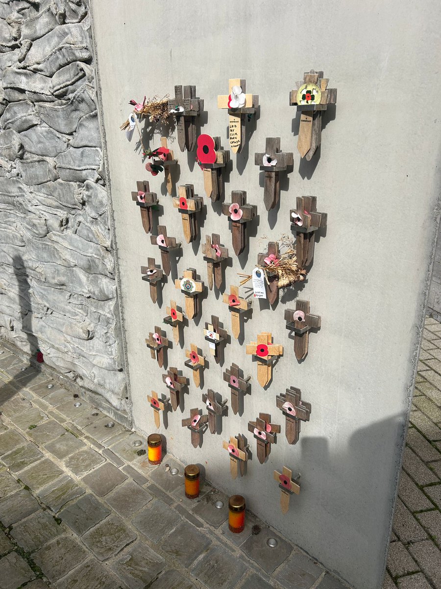 RHSHumanities's tweet photo. Visiting the Death Cells in Poperinge, to see where soldiers condemned to death by firing squad would spend their final hours. We also visited the site  where at least 4 soldiers were shot at dawn, for "crimes" including desertion and cowardice. https://t.co/UP6ycoA9hK