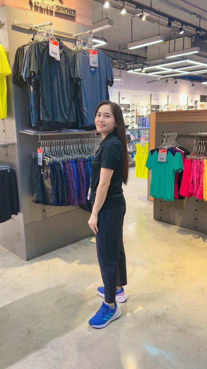 SSuwanpalang's tweet photo. จุดจบของความจน 
ถ้าไม่ดิ้นรนก็ 
ต้องอดตาย!! #kohsamui https://t.co/3TizaAXtuG