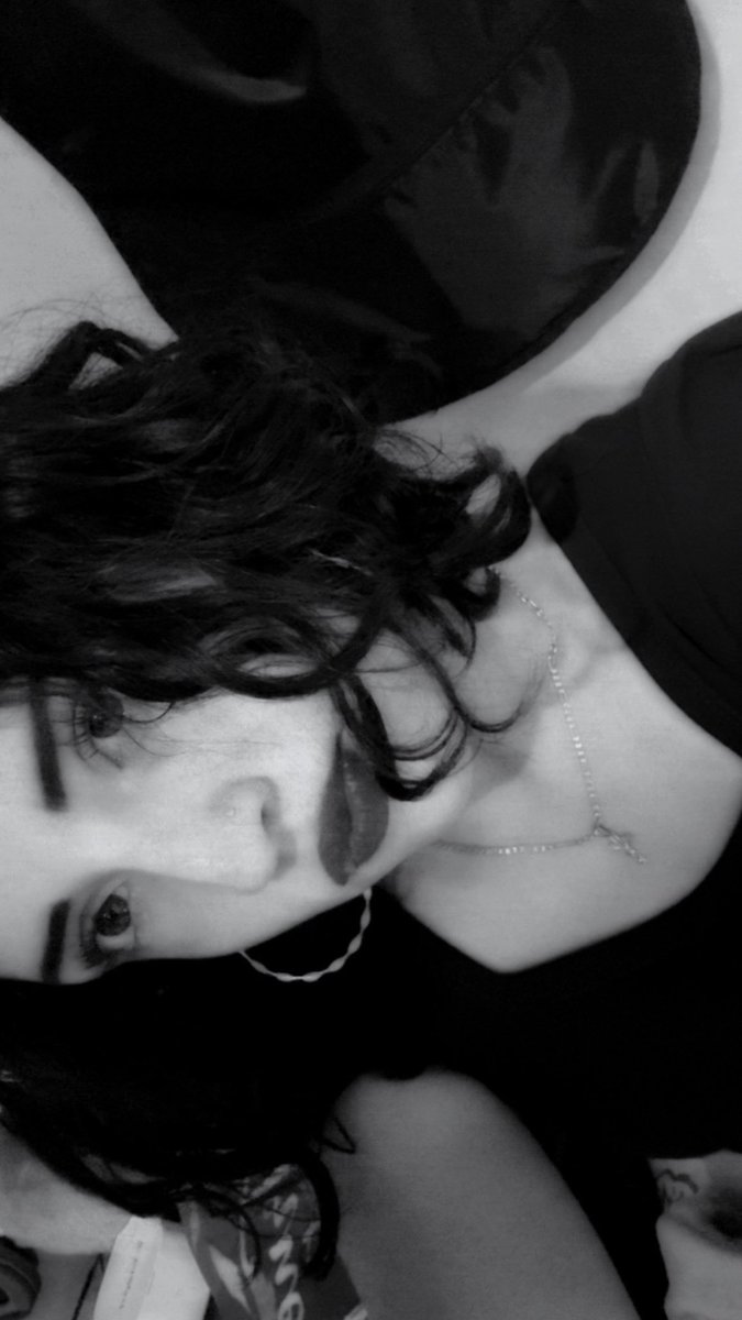 naygb04's tweet photo. B&amp;W 🖤 https://t.co/6kTAdAkDqK