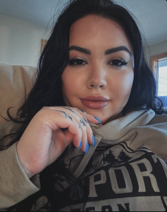 🖤 https://t.co/LvOmrC0srE