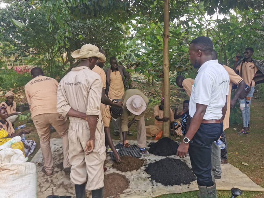 EasternVillages's tweet photo. You need more than what you know about horticulture to get Liberated economically .#EmpoweringVillageWomenAndYouth #EmpowermentWhereItCounts https://t.co/nKX5xfnwdw