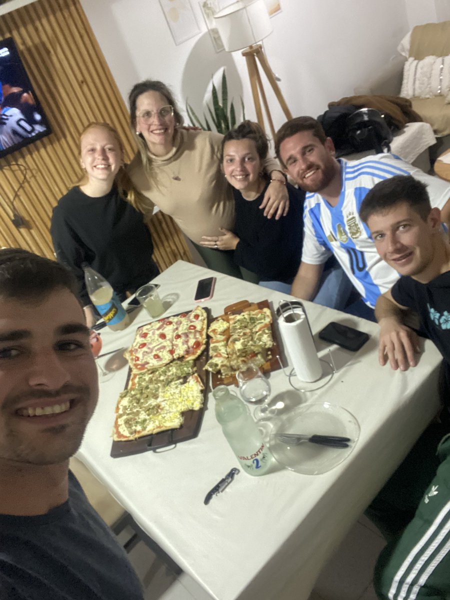 AgustinGualini's tweet photo. Gracias Selección !!! 
Disfruten ! 
Se lo merecen !! Gloria gloria a todos ! 
Argentina Campeón 2024 !! 🇦🇷 https://t.co/C4lLaM7ehN