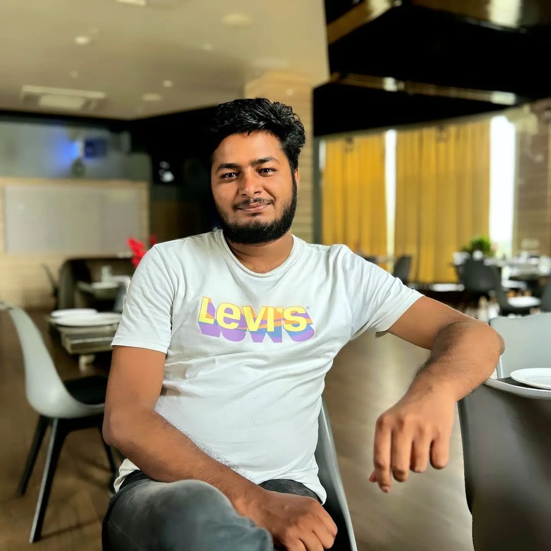 पूरा बहुजन समाज भाई के साथ है डरना नहीं है।
#WeStandWithPratikPatel