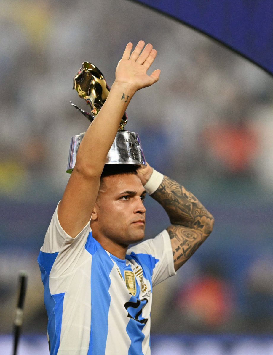 Buenas noches para vos que nunca criticaste a este hombre y no te bajaste del barco. 💙🐂