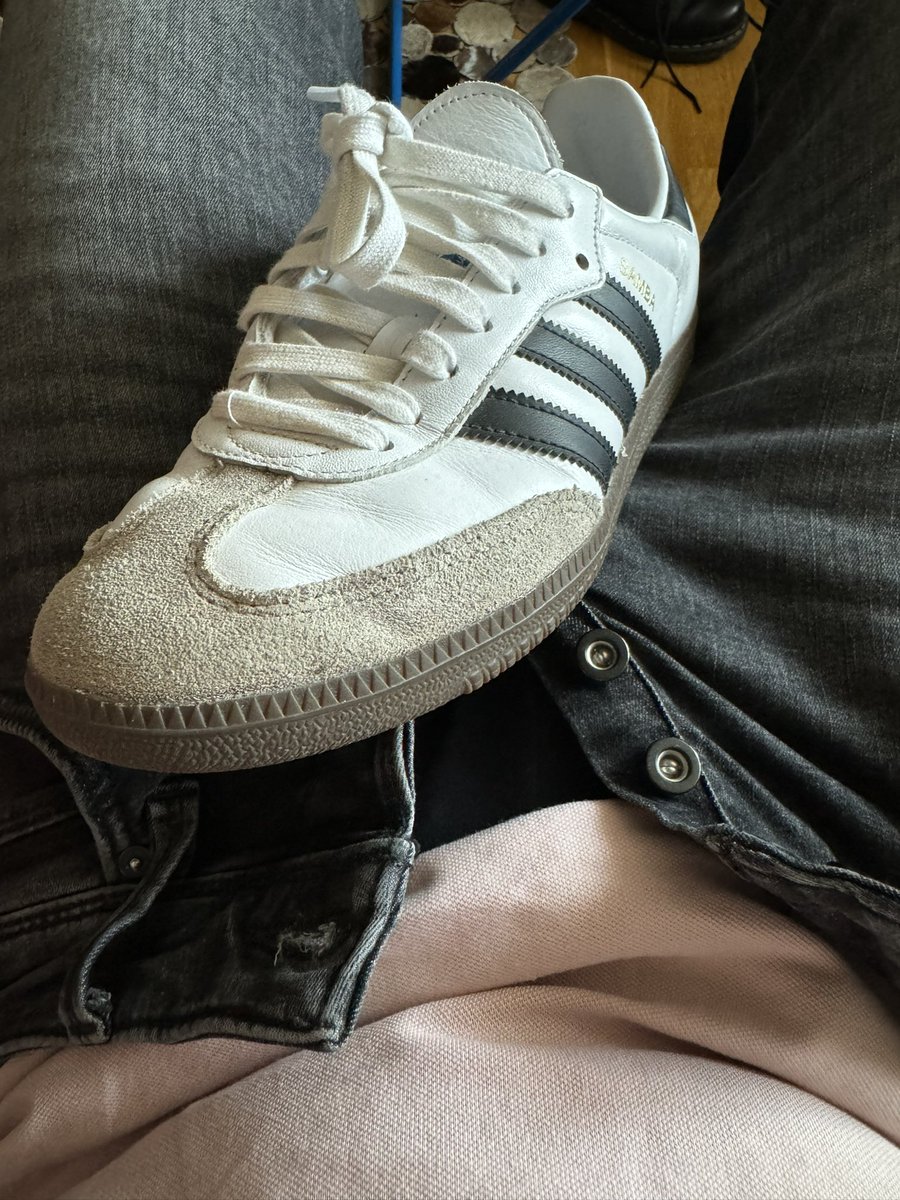 snkrdstrctn's tweet photo. Samba Fun
#sneakerfetish https://t.co/Na0QSZbFdI