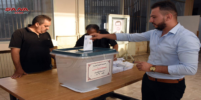 SANAEnOfficial's tweet image. #Syrians head to #polling #stations to cast their votes in #People’s #Assembly #elections( photos) 
sana.sy/en/?p=334319