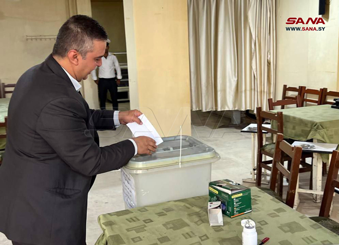 SANAEnOfficial's tweet image. #Syrians head to #polling #stations to cast their votes in #People’s #Assembly #elections( photos) 
sana.sy/en/?p=334319