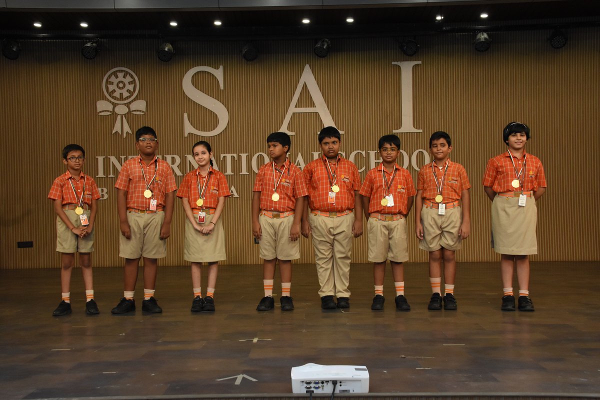 SAI_Edu_In's tweet image. Tomorrow has not yet come. We have only today. Let us begin.&quot; The assembly also included news from across the world, keeping everyone informed about global events. 
#OlympiadWinners #PrizeDistribution