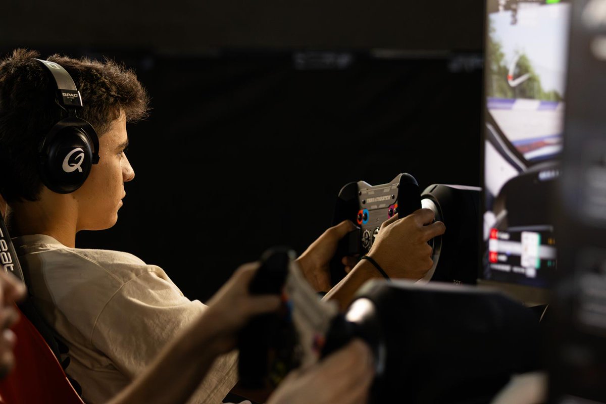 Virtual Racing Academy tweet media