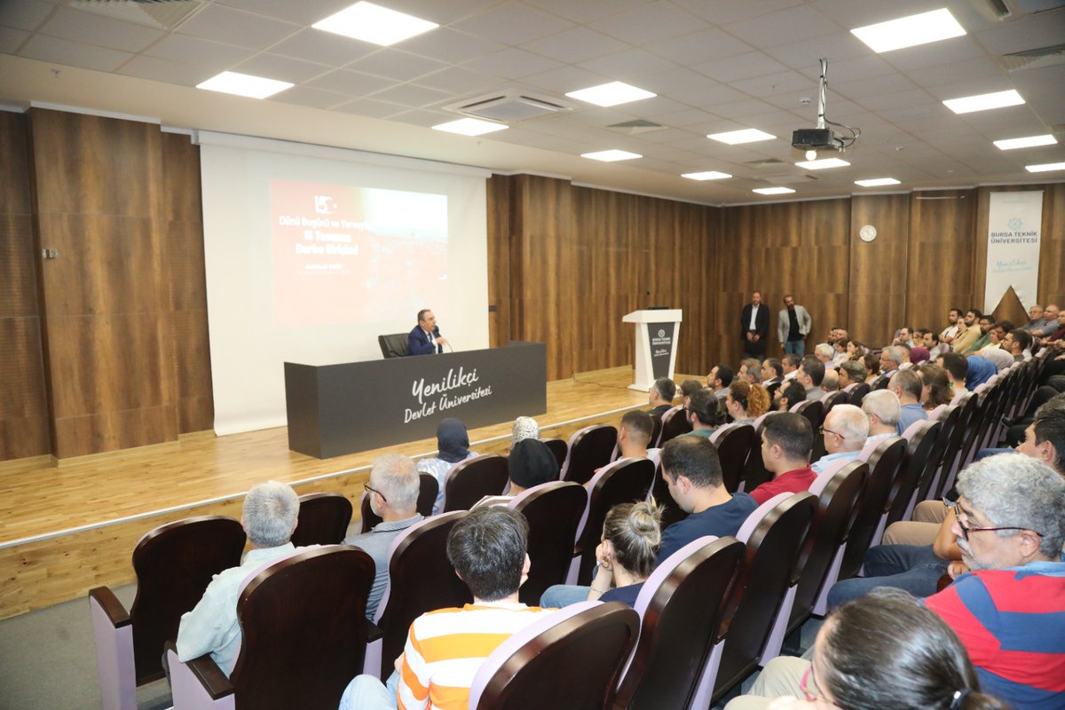 BursaTeknikUni's tweet photo. Bursa Bölge Adliye Mahkemesi Başkanı Abdülkadir Şahin @BursaTeknikUni 'de verdiği, 'Dünü, Bugünü ve Yarınıyla 15 Temmuz Darbe Girişimi' başlıklı konferansında "Darbe girişiminin detayları Bursa’da deşifre edildi" dedi.
 https://t.co/pDuHxxnW66 https://t.co/paG4FRnc44