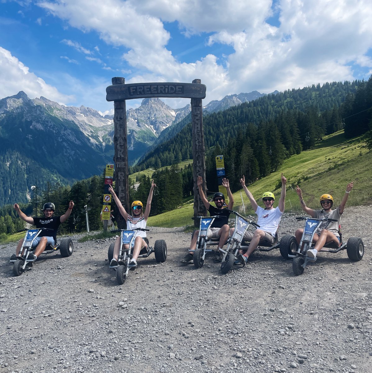 fusonic.net tweet media