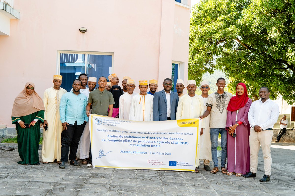FAOMadagascar's tweet photo. 🇰🇲 L'Union des Comores bénéficie de la phase II de la #GSARSII de la FAO. Deux sessions ont permis de développer les outils pour l'enquête AGPROD. La mission de juin 2024 a permis d'analyser les données et de présenter les résultats de l'enquête pilote. 📊🌾 https://t.co/1d8nayeOsI