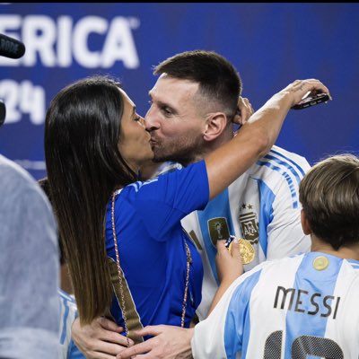 TeamLeoMessiR's tweet photo. #NewProfilePic https://t.co/YO3jwTCwW7