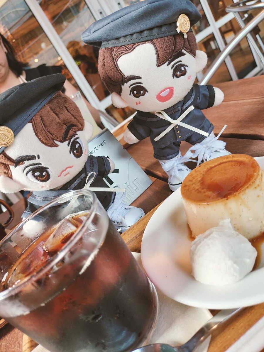 ぬいちゃん、コーヒーとプリンで夕飯までおしゃべりよ！