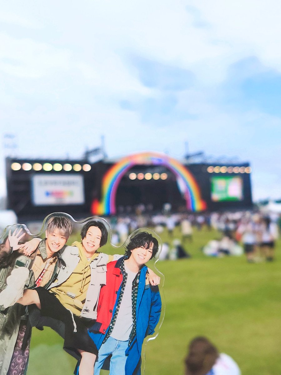 triangle__news's tweet photo. #LuckyFes に来るなどしている！
いい感じに曇ってきて涼しい〜 https://t.co/zx1YVC2U5K