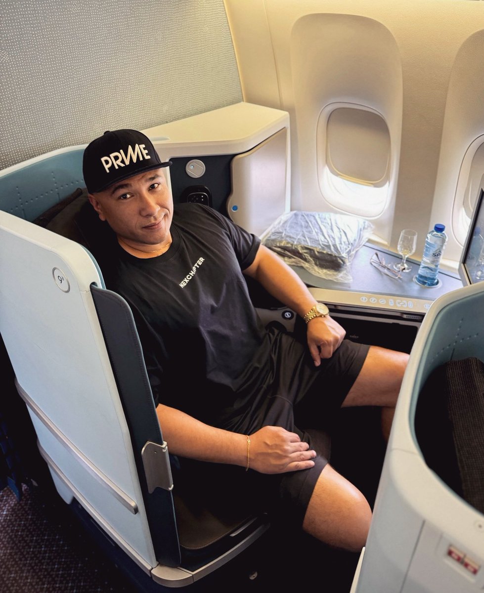JUSTIN PRIME (@justinprime) on Twitter photo Bangkok - Amsterdam 🛫 Bangkok - Amsterdam 🛫
