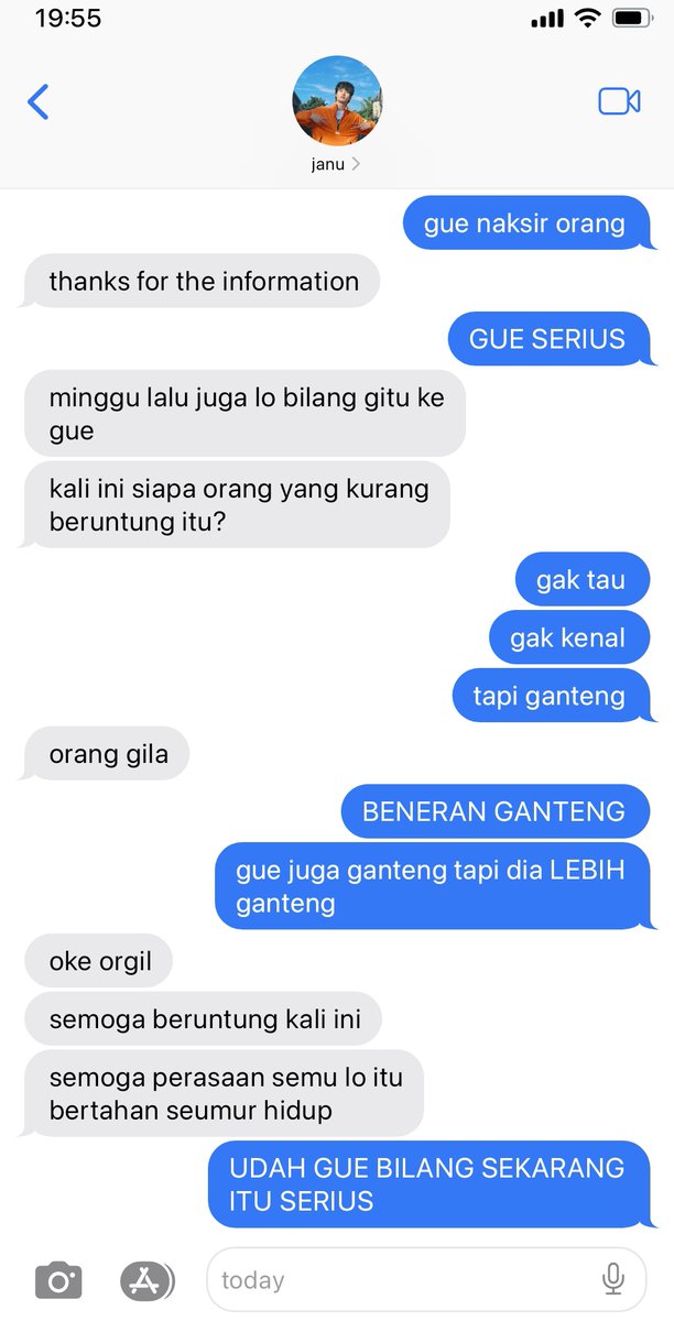 baobqi's tweet photo. 𝗦𝗨𝗣𝗘𝗥𝗠𝗔𝗥𝗞𝗘𝗧

siapa pun pasti pernah mengalami fase cinta pada pandangan pertama. tapi pernah tidak cinta itu datang ketika berada di supermarket? 

— sekyung  yiheon au, 
from high school return of a gangster. https://t.co/LaAgx3Lk9G