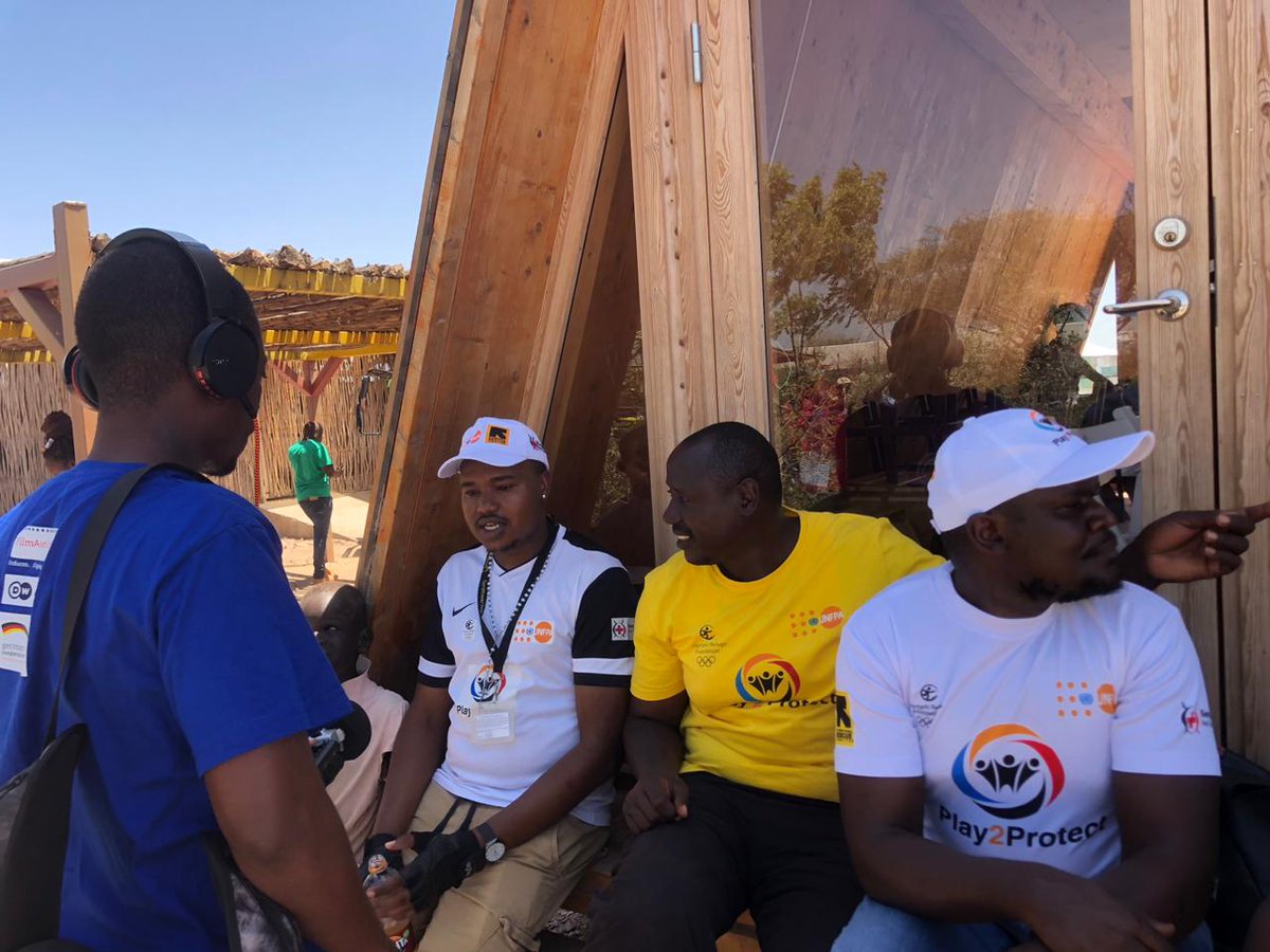 Sikika254's tweet photo. Happy Monday! π Sikika reporters are dedicated to bringing transformative radio programs to Kakuma, Kalobeyei settlement, and the Turkana people. Despite challenges, they're making a positive impact! π»π« #SikikaReporters #CommunityImpact https://t.co/ukr66rzoCb