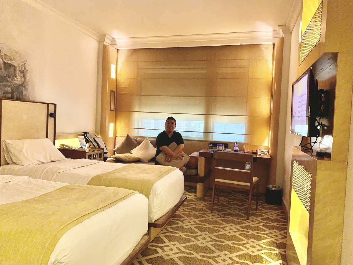 Wreizz's tweet photo. Embracing tranquility &amp; enjoying myself in this quiet hotel haven. 
📍Marco Polo Hotel Dubai https://t.co/CgZIRGdJLU