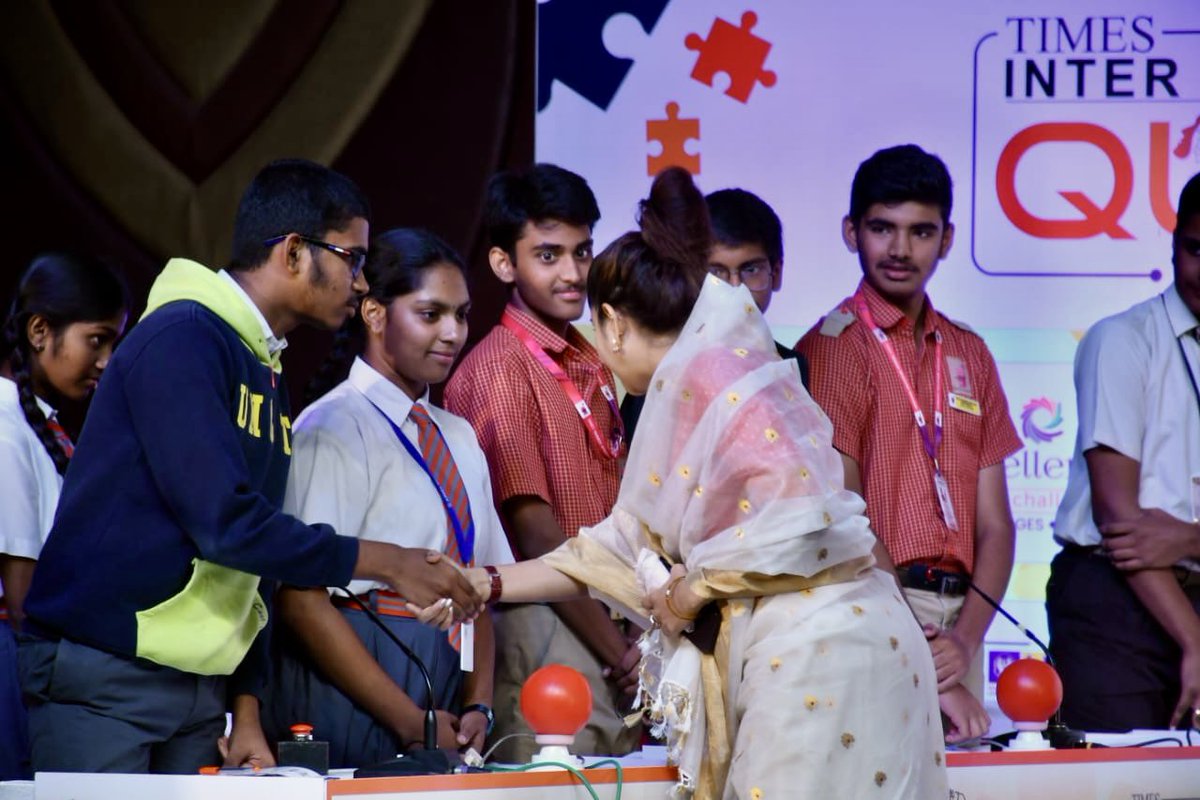 SmitamHitam's tweet photo. 💫 Ignite the spark, unleash the might, youth take charge, with skills ignite!  
Let's invest in youth skills &amp; empower the future. 
 #WorldYouthSkillsDay 
#InvestInYouth #EmpowerTheFuture ✨

#TeamSmitamHitam 
@SmitaSabharwal https://t.co/gDKkxV250e